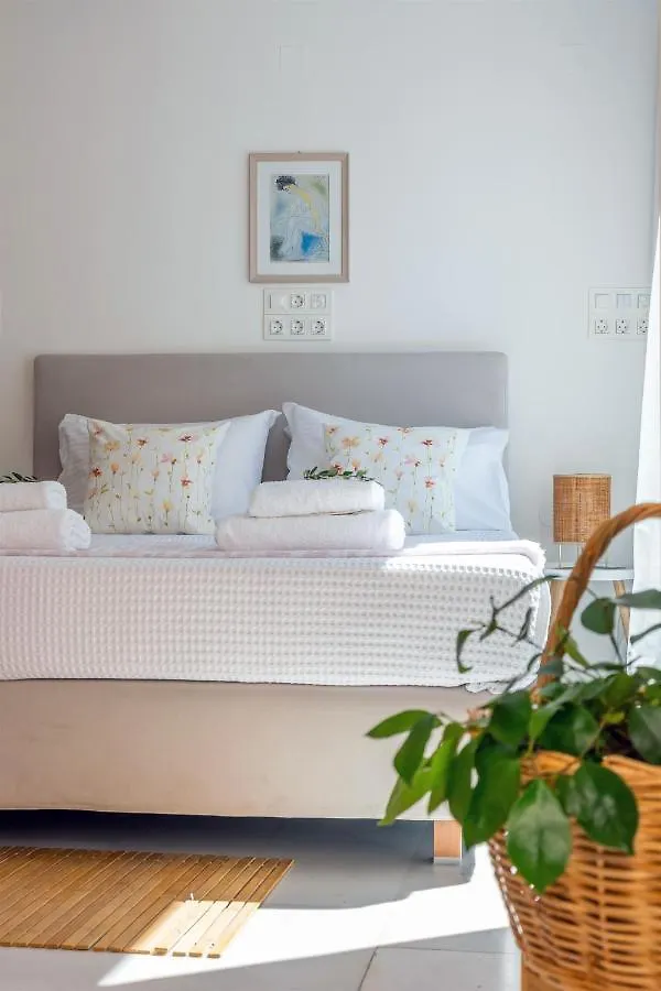 Theseus Zen Luxury Suite - Natural Living Héraklion 0*,